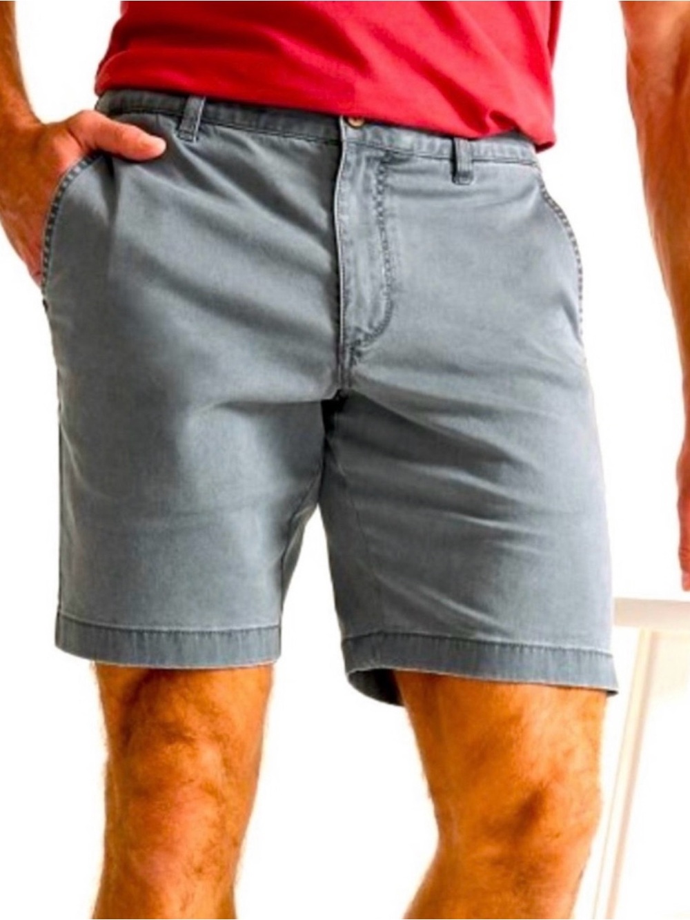 Tommy Bahama Men’s 9-inch gray shorts. Size 44 regular.